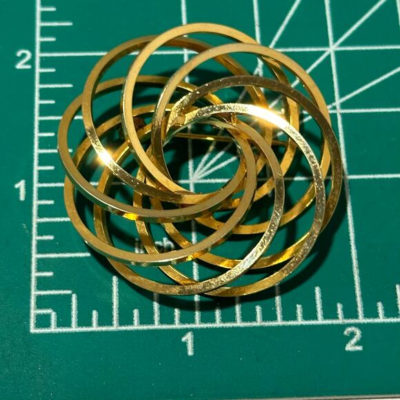 Gold Tone Brooch Pin Abstract Circle Design‎ Statement Jewelry - Picture 3 of 8